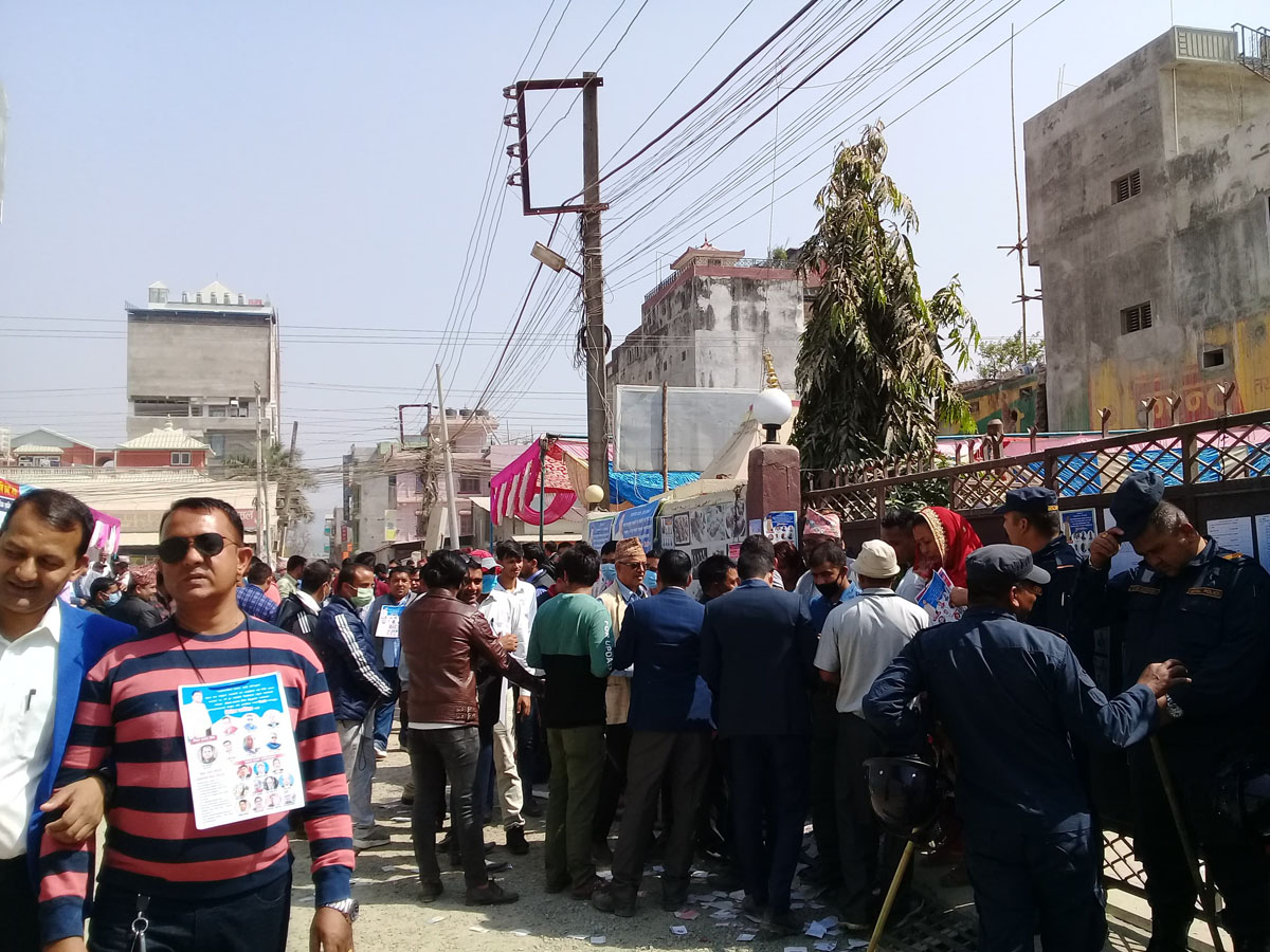 होटल तथा रेष्टुरेन्ट व्यवसायी संघ रुपन्देहीको नयाँ नेतृत्वको लागि मतदान
